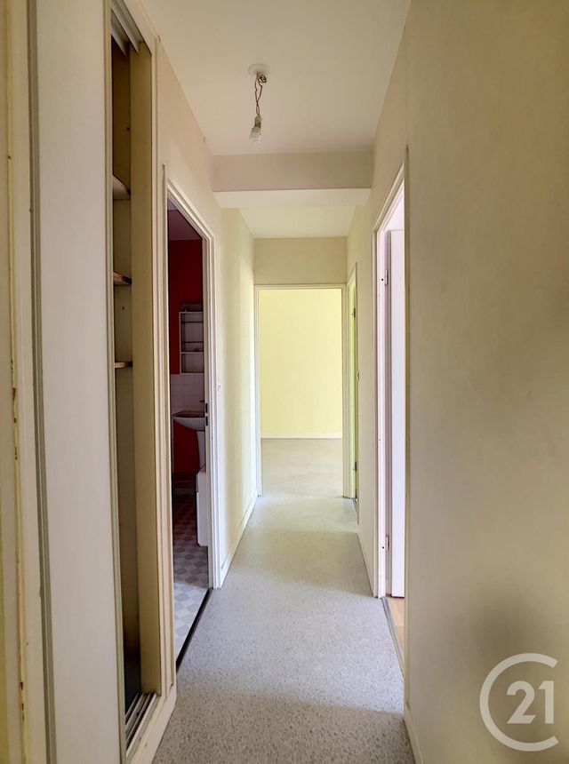 Appartement T2 à vendre - 2 pièces - 50.45 m2 - LE MANS - 72 - PAYS-DE-LOIRE - Century 21 Harmony Appartement T2 à vendre - 2 pièces - 50.45 m2 - LE MANS - 72 - PAYS-DE-LOIRE - Century 21 Harmony