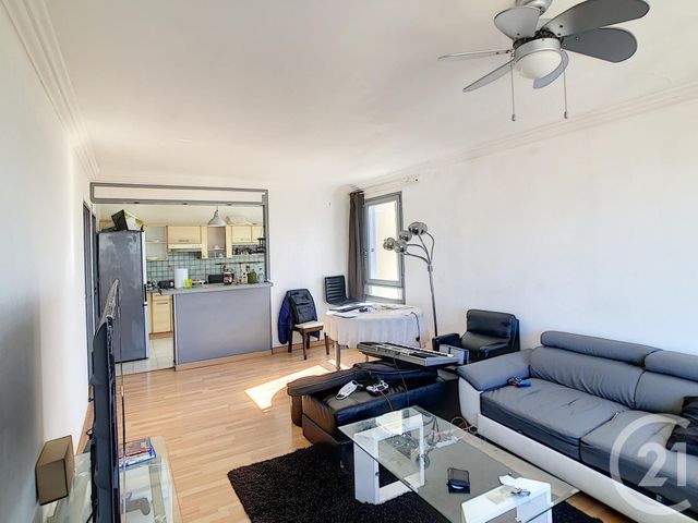 Afficher la photo en grand Appartement T4 à vendre - 4 pièces - 83.14 m2 - LE MANS - 72 - PAYS-DE-LOIRE - Century 21 Harmony