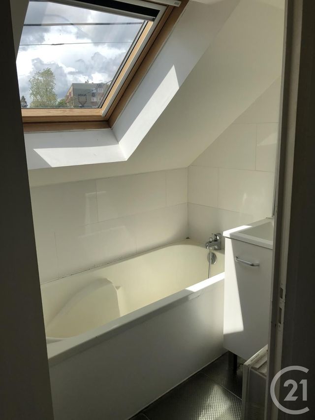 Appartement F2 à louer - 2 pièces - 35.0 m2 - LE MANS - 72 - PAYS-DE-LOIRE - Century 21 Harmony Appartement F2 à louer - 2 pièces - 35.0 m2 - LE MANS - 72 - PAYS-DE-LOIRE - Century 21 Harmony