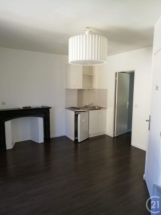 Appartement F2 à louer - 2 pièces - 27.0 m2 - LE MANS - 72 - PAYS-DE-LOIRE - Century 21 Harmony Appartement F2 à louer - 2 pièces - 27.0 m2 - LE MANS - 72 - PAYS-DE-LOIRE - Century 21 Harmony