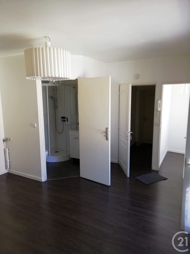 Appartement F2 à louer - 2 pièces - 27.0 m2 - LE MANS - 72 - PAYS-DE-LOIRE - Century 21 Harmony Appartement F2 à louer - 2 pièces - 27.0 m2 - LE MANS - 72 - PAYS-DE-LOIRE - Century 21 Harmony
