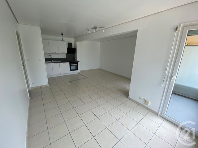 Appartement F3 à louer - 3 pièces - 62.36 m2 - LE MANS - 72 - PAYS-DE-LOIRE - Century 21 Harmony Appartement F3 à louer - 3 pièces - 62.36 m2 - LE MANS - 72 - PAYS-DE-LOIRE - Century 21 Harmony