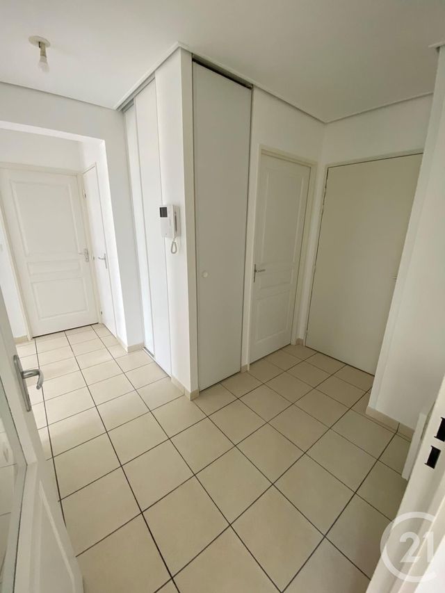 Appartement F3 à louer - 3 pièces - 62.36 m2 - LE MANS - 72 - PAYS-DE-LOIRE - Century 21 Harmony Appartement F3 à louer - 3 pièces - 62.36 m2 - LE MANS - 72 - PAYS-DE-LOIRE - Century 21 Harmony