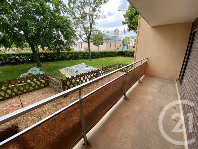 Appartement F2 à vendre - 2 pièces - 46.8 m2 - LE MANS - 72 - PAYS-DE-LOIRE - Century 21 Harmony Appartement F2 à vendre - 2 pièces - 46.8 m2 - LE MANS - 72 - PAYS-DE-LOIRE - Century 21 Harmony