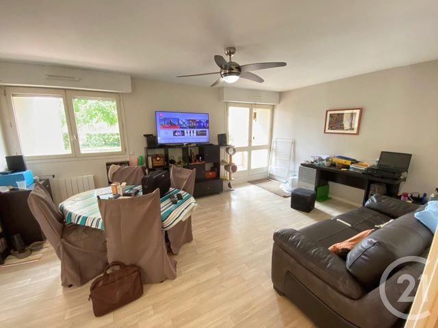 Appartement F2 à vendre - 2 pièces - 46.8 m2 - LE MANS - 72 - PAYS-DE-LOIRE - Century 21 Harmony Appartement F2 à vendre - 2 pièces - 46.8 m2 - LE MANS - 72 - PAYS-DE-LOIRE - Century 21 Harmony