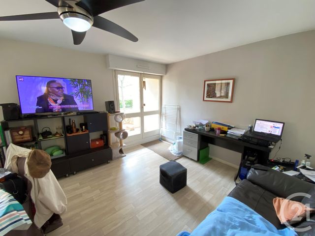 Appartement F2 à vendre - 2 pièces - 46.8 m2 - LE MANS - 72 - PAYS-DE-LOIRE - Century 21 Harmony Appartement F2 à vendre - 2 pièces - 46.8 m2 - LE MANS - 72 - PAYS-DE-LOIRE - Century 21 Harmony