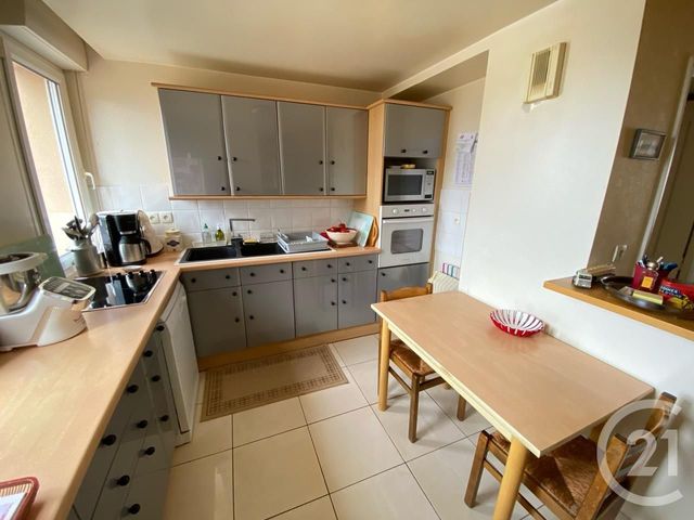 Appartement F4 à vendre - 5 pièces - 101.27 m2 - LE MANS - 72 - PAYS-DE-LOIRE - Century 21 Harmony Appartement F4 à vendre - 5 pièces - 101.27 m2 - LE MANS - 72 - PAYS-DE-LOIRE - Century 21 Harmony