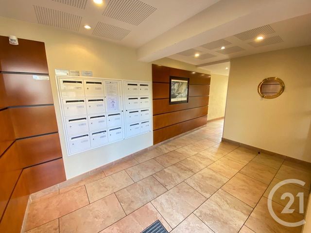 Appartement F4 à vendre - 5 pièces - 101.27 m2 - LE MANS - 72 - PAYS-DE-LOIRE - Century 21 Harmony Appartement F4 à vendre - 5 pièces - 101.27 m2 - LE MANS - 72 - PAYS-DE-LOIRE - Century 21 Harmony