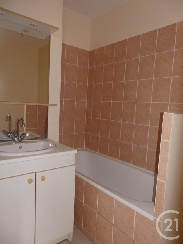 Afficher la photo en grand Appartement F3 à louer - 3 pièces - 54.67 m2 - LE MANS - 72 - PAYS-DE-LOIRE - Century 21 Harmony