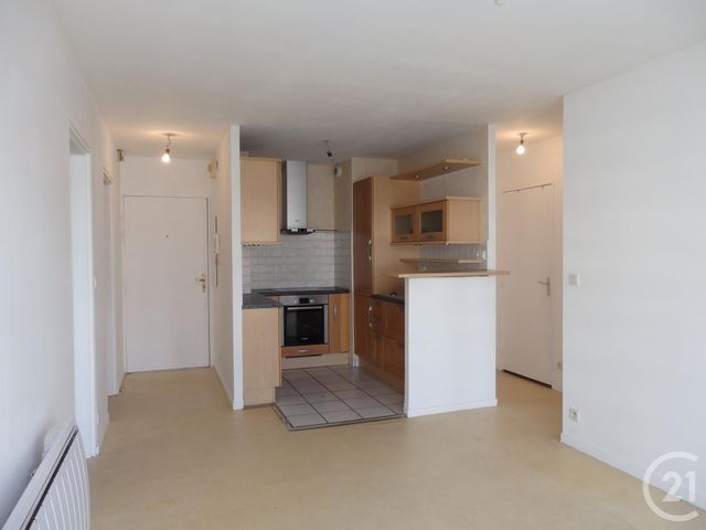 Afficher la photo en grand Appartement F3 à louer - 3 pièces - 54.67 m2 - LE MANS - 72 - PAYS-DE-LOIRE - Century 21 Harmony