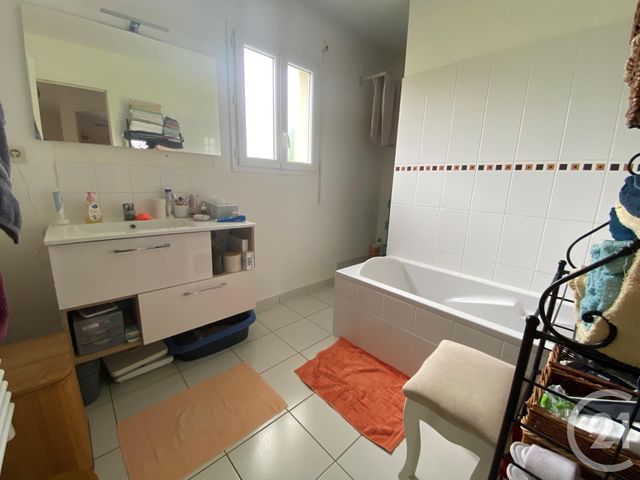 Afficher la photo en grand maison à louer - 4 pièces - 93.0 m2 - RUAUDIN - 72 - PAYS-DE-LOIRE - Century 21 Harmony
