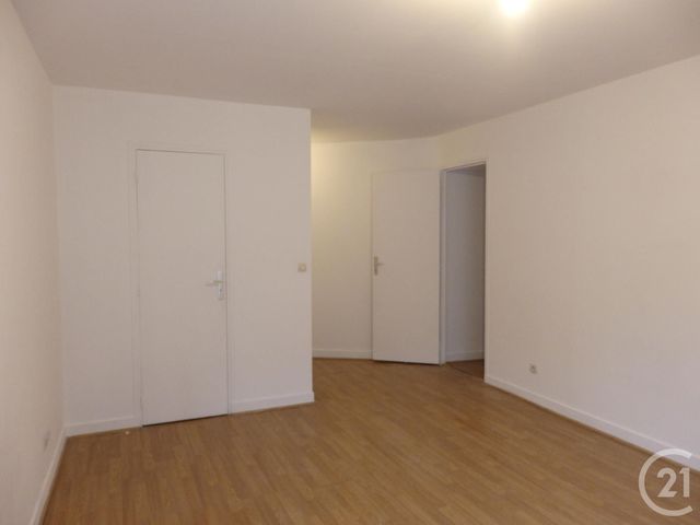Afficher la photo en grand Appartement F1 à louer - 1 pièce - 33.4 m2 - LE MANS - 72 - PAYS-DE-LOIRE - Century 21 Harmony