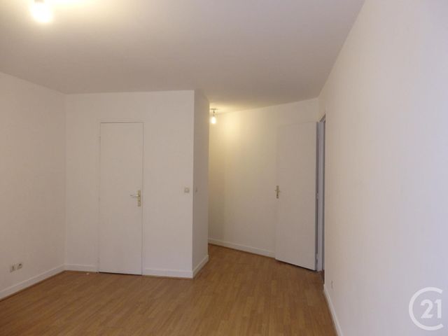 Afficher la photo en grand Appartement F1 à louer - 1 pièce - 33.4 m2 - LE MANS - 72 - PAYS-DE-LOIRE - Century 21 Harmony