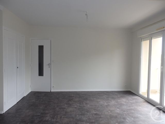Afficher la photo en grand Appartement T3 à louer - 3 pièces - 68.11 m2 - LE MANS - 72 - PAYS-DE-LOIRE - Century 21 Harmony