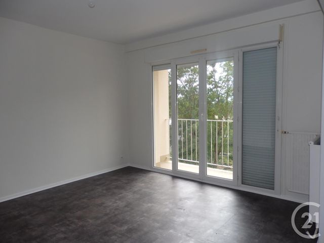 Afficher la photo en grand Appartement T3 à louer - 3 pièces - 68.11 m2 - LE MANS - 72 - PAYS-DE-LOIRE - Century 21 Harmony