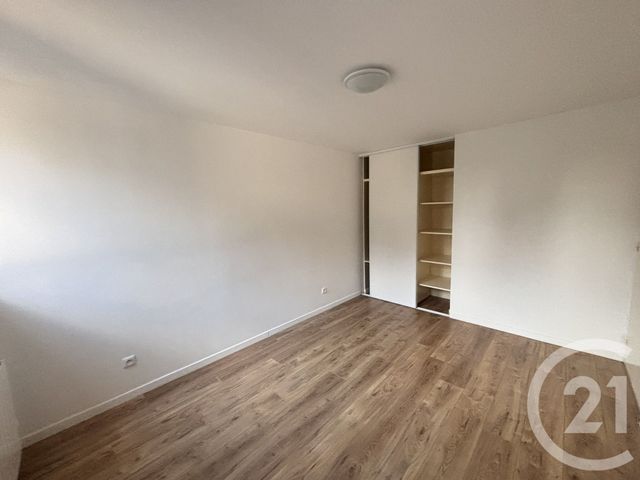 Appartement T3 à vendre - 3 pièces - 62.74 m2 - COULAINES - 72 - PAYS-DE-LOIRE - Century 21 Harmony