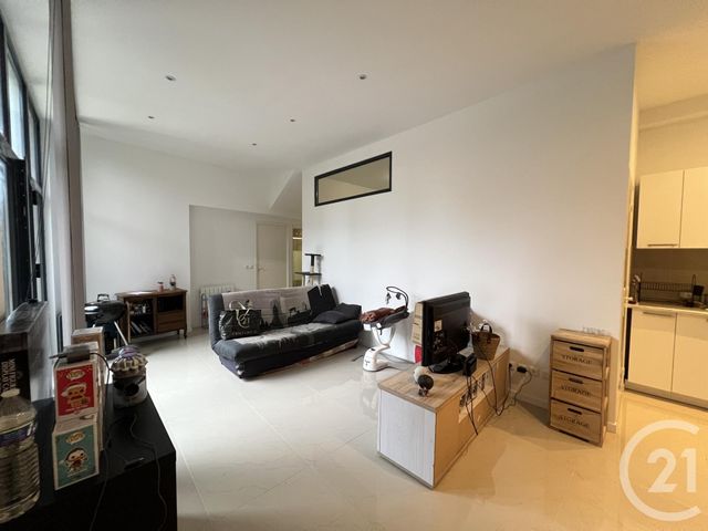 Appartement T3 à vendre - 3 pièces - 62.74 m2 - COULAINES - 72 - PAYS-DE-LOIRE - Century 21 Harmony