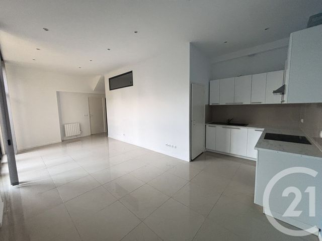 Appartement T3 à vendre - 3 pièces - 62.74 m2 - COULAINES - 72 - PAYS-DE-LOIRE - Century 21 Harmony