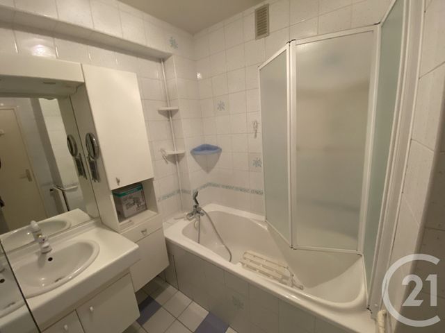 Appartement T4 à louer - 4 pièces - 102.1 m2 - LE MANS - 72 - PAYS-DE-LOIRE - Century 21 Harmony