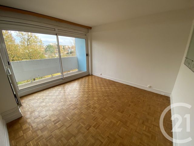 Appartement T4 à louer - 4 pièces - 102.1 m2 - LE MANS - 72 - PAYS-DE-LOIRE - Century 21 Harmony