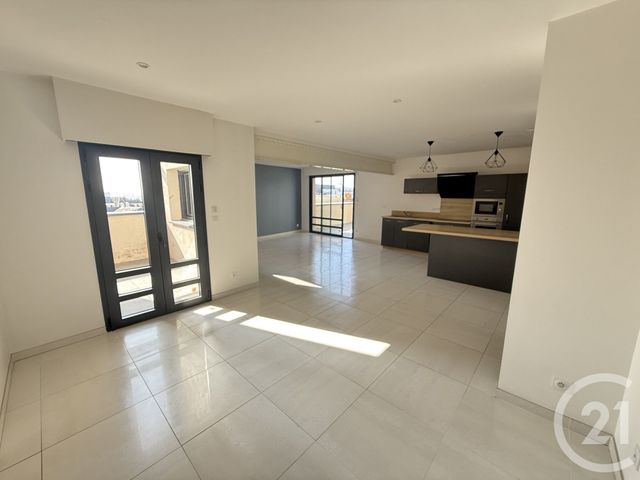 Afficher la photo en grand Appartement T4 à vendre - 4 pièces - 122.69 m2 - LE MANS - 72 - PAYS-DE-LOIRE - Century 21 Harmony