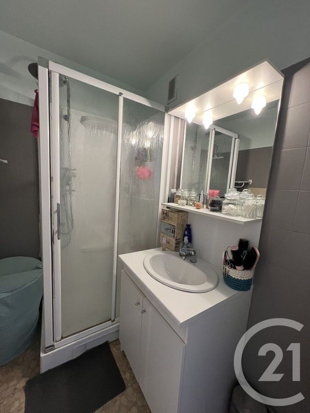 Appartement T3 à vendre - 3 pièces - 67.22 m2 - ALLONNES - 72 - PAYS-DE-LOIRE - Century 21 Harmony