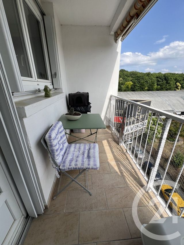 Appartement T3 à vendre - 3 pièces - 67.22 m2 - ALLONNES - 72 - PAYS-DE-LOIRE - Century 21 Harmony