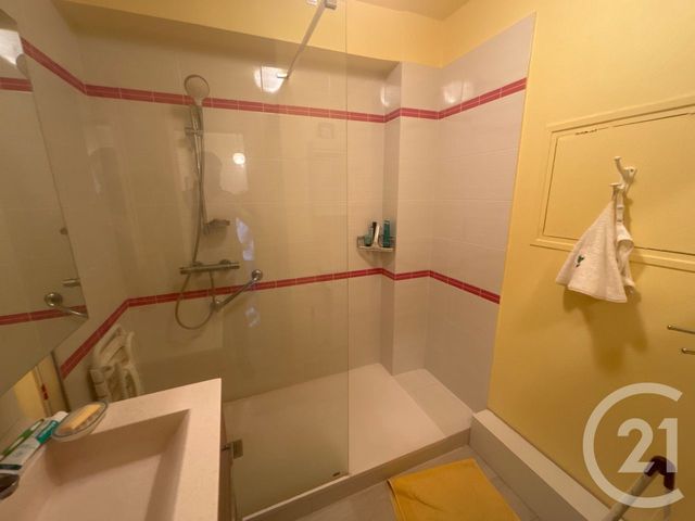 Afficher la photo en grand Appartement T2 à vendre - 2 pièces - 63.81 m2 - LE MANS - 72 - PAYS-DE-LOIRE - Century 21 Harmony