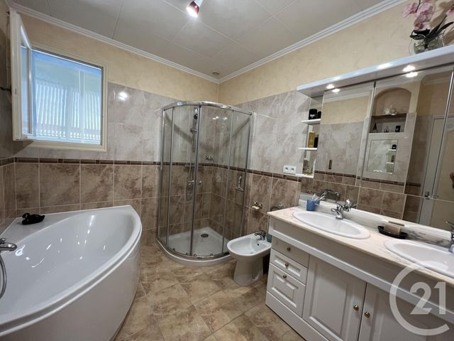 maison à vendre - 6 pièces - 166.18 m2 - FILLE SUR SARTHE - 72 - PAYS-DE-LOIRE - Century 21 Harmony