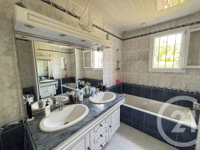 Afficher la photo en grand maison à vendre - 5 pièces - 116.03 m2 - NEUVILLE SUR SARTHE - 72 - PAYS-DE-LOIRE - Century 21 Harmony