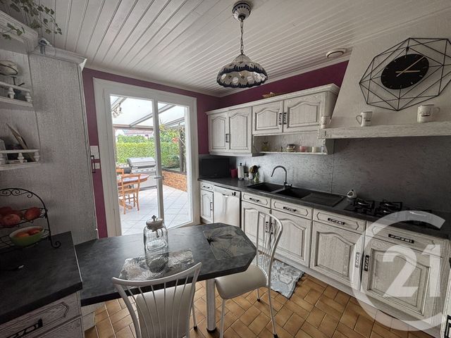 Afficher la photo en grand maison à vendre - 5 pièces - 116.03 m2 - NEUVILLE SUR SARTHE - 72 - PAYS-DE-LOIRE - Century 21 Harmony