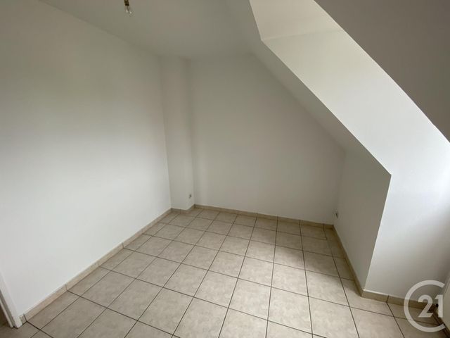 maison à louer - 6 pièces - 125.0 m2 - ST GERVAIS EN BELIN - 72 - PAYS-DE-LOIRE - Century 21 Harmony