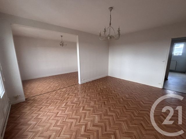 Afficher la photo en grand Appartement F2 bis à vendre - 2 pièces - 60.5 m2 - LE MANS - 72 - PAYS-DE-LOIRE - Century 21 Harmony