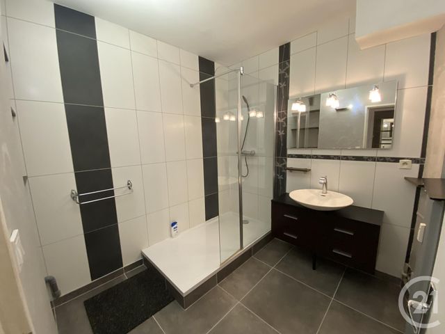 Afficher la photo en grand Appartement T3 à louer - 3 pièces - 76.18 m2 - LE MANS - 72 - PAYS-DE-LOIRE - Century 21 Harmony