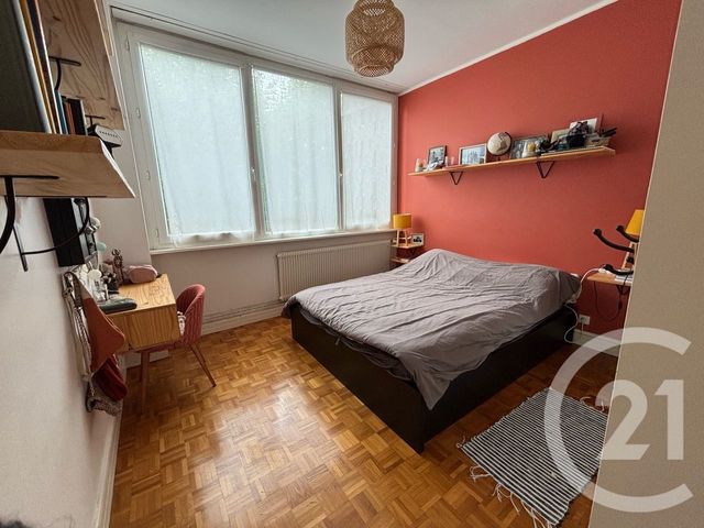 Afficher la photo en grand Appartement F3 à vendre - 3 pièces - 82.47 m2 - LE MANS - 72 - PAYS-DE-LOIRE - Century 21 Harmony