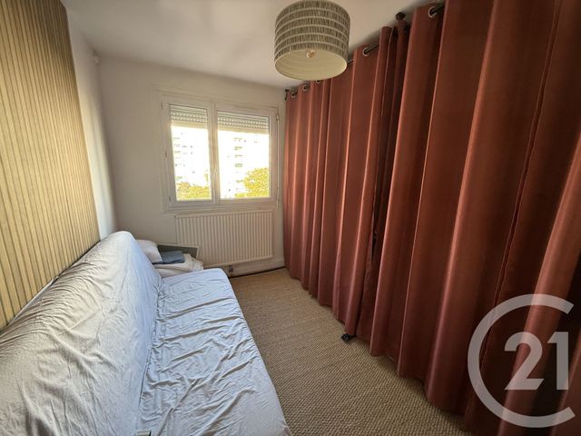 Afficher la photo en grand Appartement T4 à vendre - 4 pièces - 86.97 m2 - LE MANS - 72 - PAYS-DE-LOIRE - Century 21 Harmony