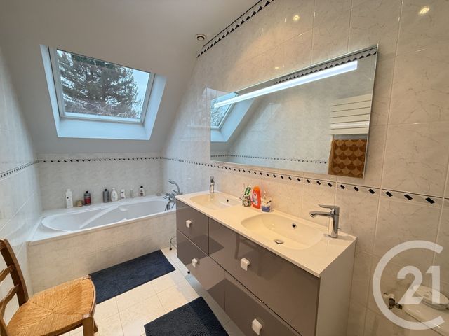 maison à vendre - 7 pièces - 252.83 m2 - RUAUDIN - 72 - PAYS-DE-LOIRE - Century 21 Harmony