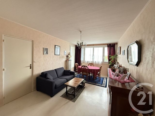 Afficher la photo en grand Appartement F3 à vendre - 3 pièces - 67.31 m2 - ALLONNES - 72 - PAYS-DE-LOIRE - Century 21 Harmony