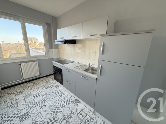 Afficher la photo en grand Appartement à louer - 3 pièces - 74.05 m2 - LE MANS - 72 - PAYS-DE-LOIRE - Century 21 Harmony