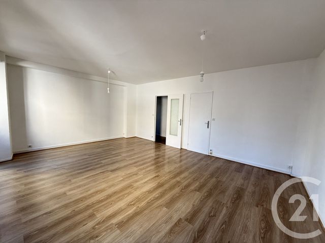 Afficher la photo en grand Appartement à louer - 3 pièces - 74.05 m2 - LE MANS - 72 - PAYS-DE-LOIRE - Century 21 Harmony