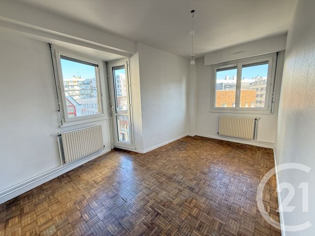 Afficher la photo en grand Appartement à louer - 3 pièces - 74.05 m2 - LE MANS - 72 - PAYS-DE-LOIRE - Century 21 Harmony