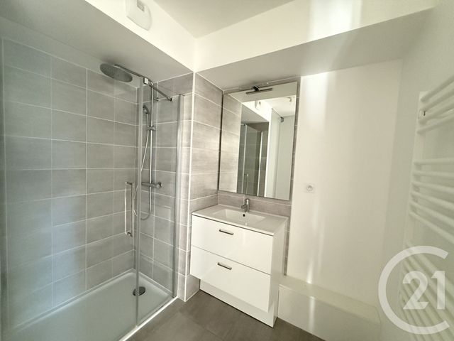 Afficher la photo en grand Appartement F3 à louer - 3 pièces - 58.21 m2 - LE MANS - 72 - PAYS-DE-LOIRE - Century 21 Harmony