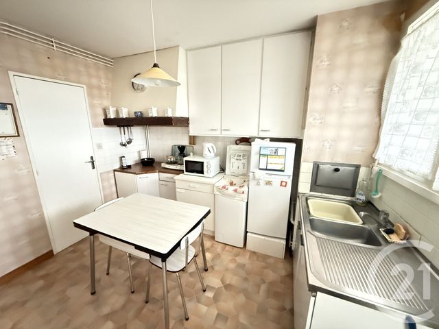 Appartement F3 à vendre - 3 pièces - 67.35 m2 - ALLONNES - 72 - PAYS-DE-LOIRE - Century 21 Harmony