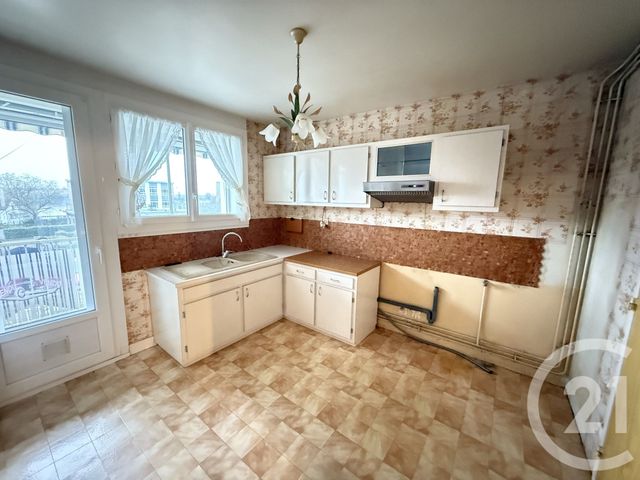 Appartement F4 à vendre - 4 pièces - 77.96 m2 - ALLONNES - 72 - PAYS-DE-LOIRE - Century 21 Harmony