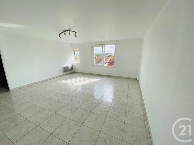 Appartement T4 à louer - 4 pièces - 87.4 m2 - LE MANS - 72 - PAYS-DE-LOIRE - Century 21 Harmony