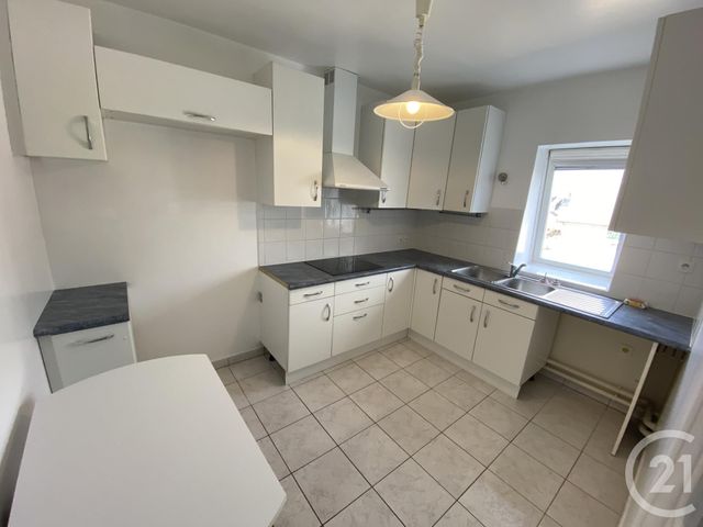 Appartement T4 à louer - 4 pièces - 87.4 m2 - LE MANS - 72 - PAYS-DE-LOIRE - Century 21 Harmony