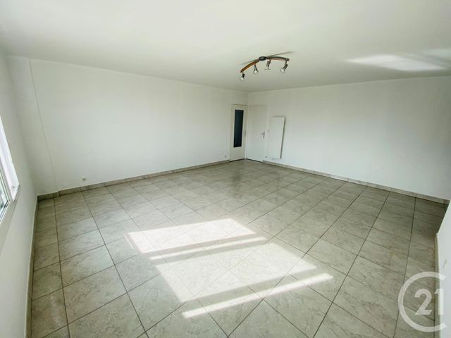 Appartement T4 à louer - 4 pièces - 87.4 m2 - LE MANS - 72 - PAYS-DE-LOIRE - Century 21 Harmony