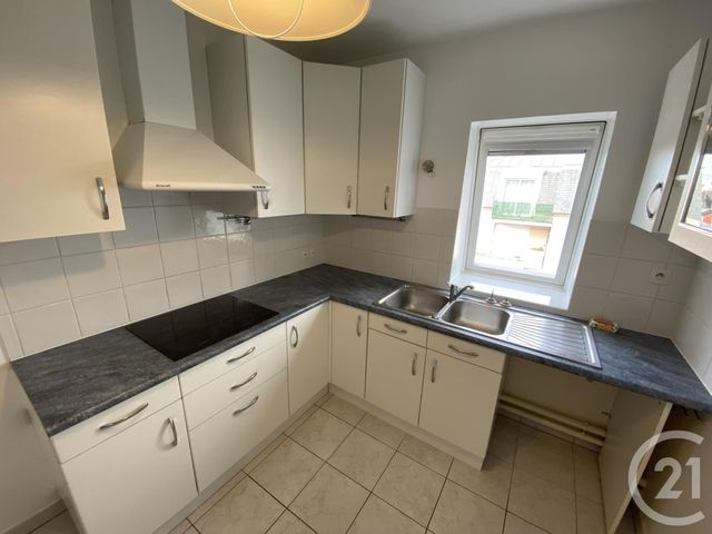 Appartement T4 à louer - 4 pièces - 87.4 m2 - LE MANS - 72 - PAYS-DE-LOIRE - Century 21 Harmony