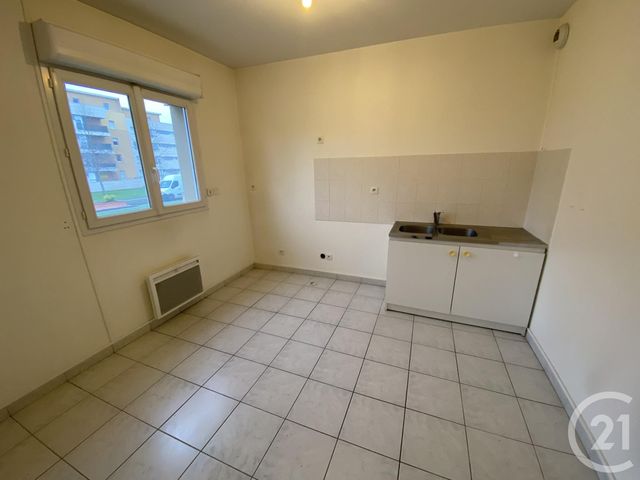 Appartement F3 à louer - 3 pièces - 68.57 m2 - COULAINES - 72 - PAYS-DE-LOIRE - Century 21 Harmony