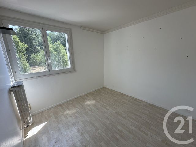 Appartement T4 à louer - 4 pièces - 76.75 m2 - ALLONNES - 72 - PAYS-DE-LOIRE - Century 21 Harmony
